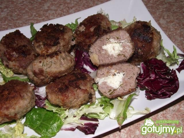 Kotleciki mielone z koperkiem i fetą  Kotleciki mielone z koperkiem i fetą