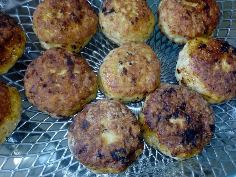 Kotleciki mielone z musztardą i mielonym lnem