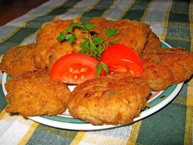Kotleciki mięsno pieczarkowe