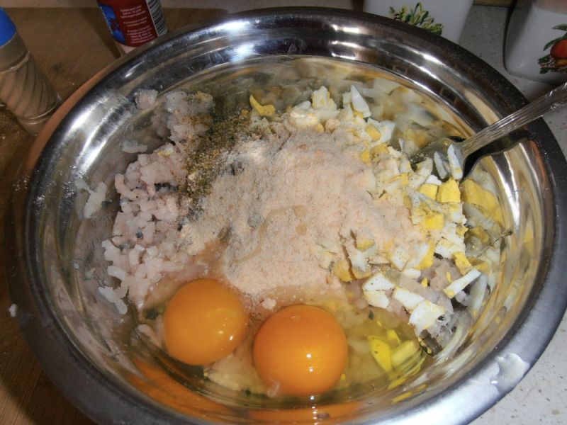 Kotleciki rybne z jajkiem