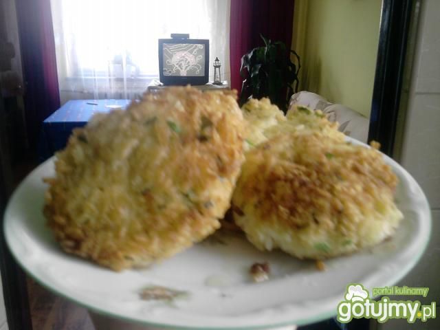 Kotleciki ryżowo serowe  Kotleciki ryżowo serowe