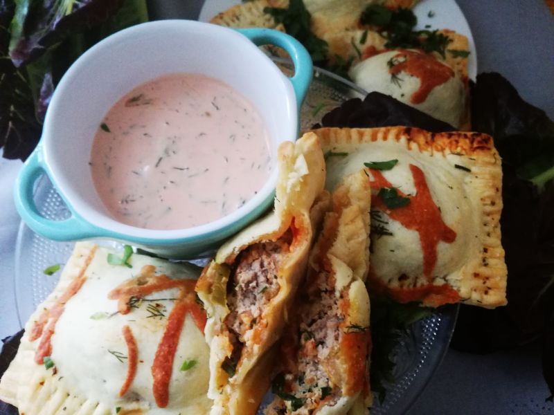 Kotleciki w kruchym cieście Kotleciki w kruchym cieście