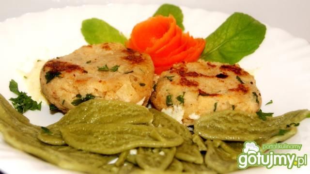 Kotleciki w sosie chrzanowo-jabłkowym  Kotleciki w sosie chrzanowo-jabłkowym