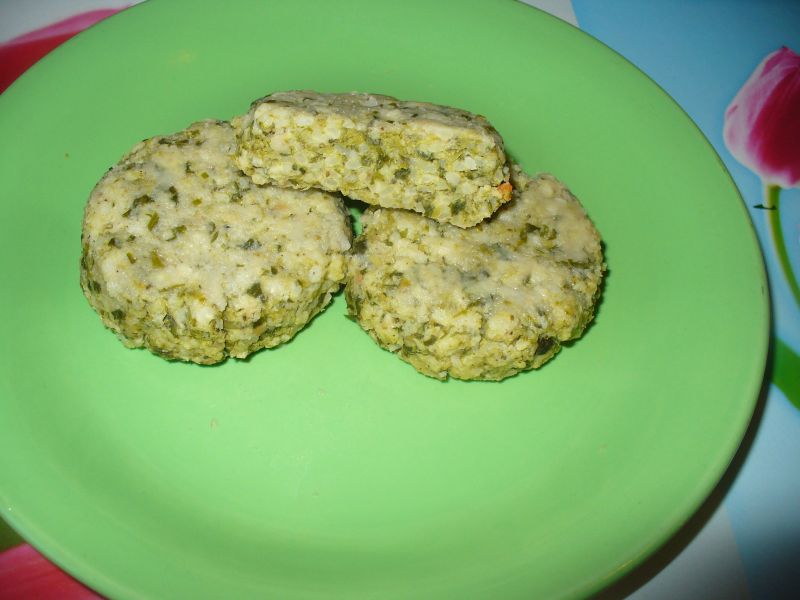 Kotleciki z brokuła  z dodatkiem kaszy jaglanej