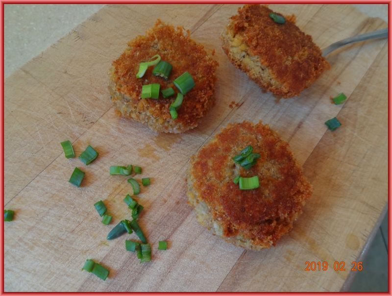 Kotleciki z cieciorki i ziemniaków