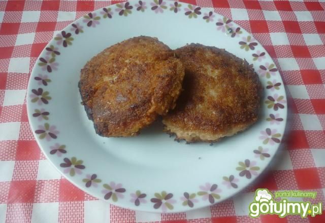 Kotleciki z cielęciny z parmezanem Kotleciki z cielęciny z parmezanem