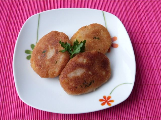 Kotleciki z czerstwego chleba