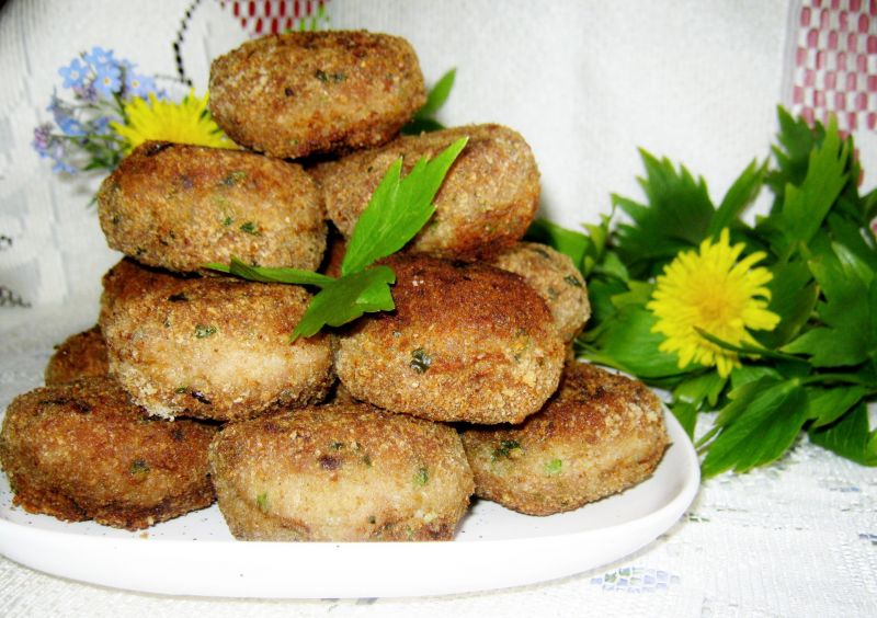 Kotleciki z dodatkiem rukoli Kotleciki z dodatkiem rukoli