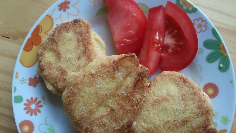 Kotleciki z kalafiora z pastą tahini Kotleciki z kalafiora z pastą tahini