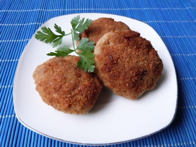 Kotleciki z mięsa baraniego Kotleciki z mięsa baraniego