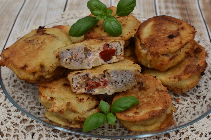 Kotleciki z mięsa mielonego Kotleciki z mięsa mielonego