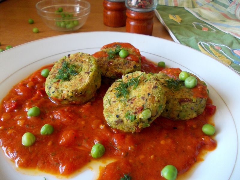 Kotleciki z zielonego groszku z koperkiem Kotleciki z zielonego groszku z koperkiem