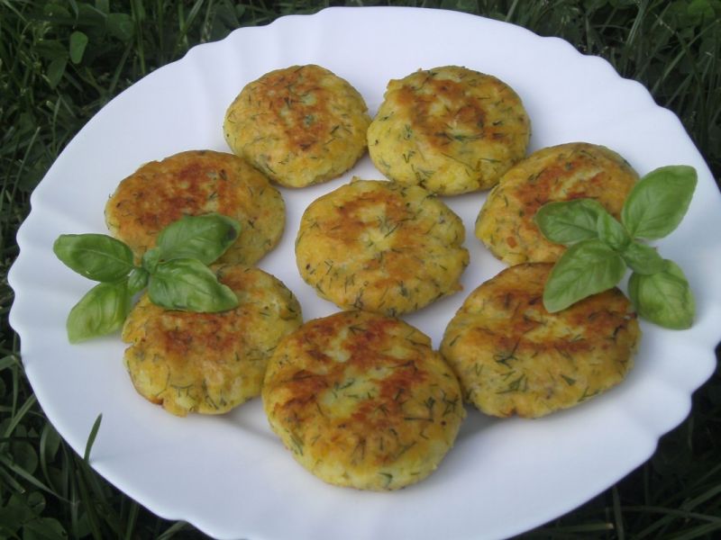 Kotleciki ziemniaczane z koperkiem