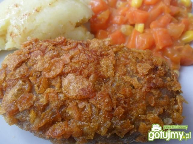 Kotlet mielony w płatkach kukurydzianych