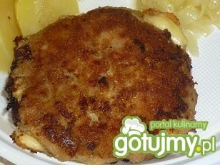 Kotlet mielony z żółtym serem