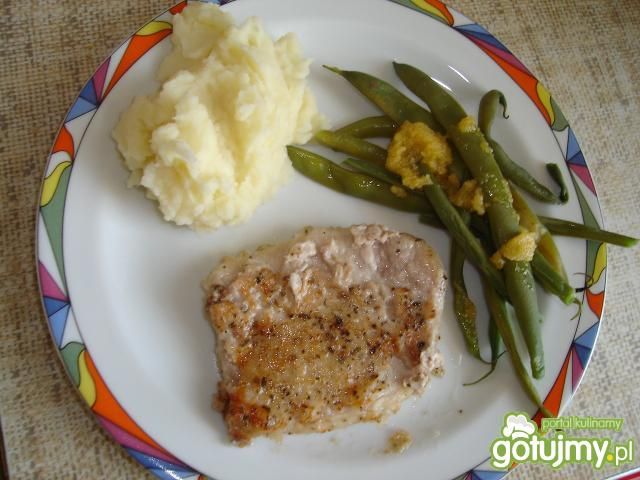 Kotlet schabowy z bazylią