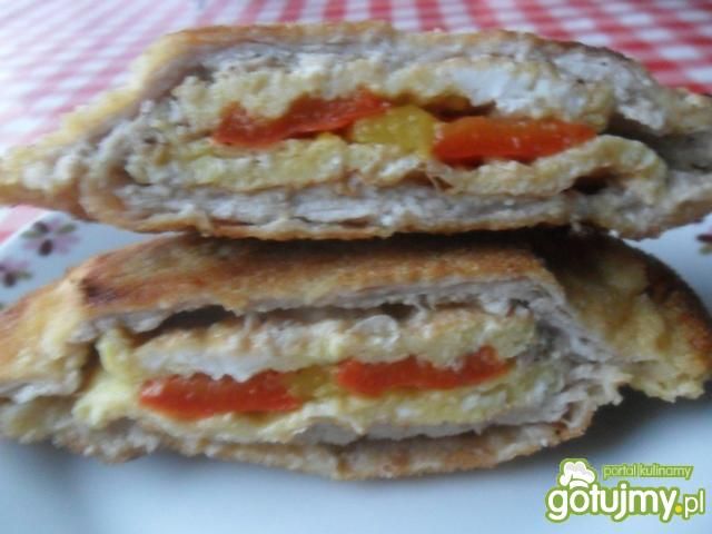 Kotlet schabowy z omletem i papryką