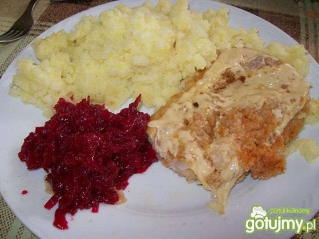 Kotlet schabowy zapiekany z serem