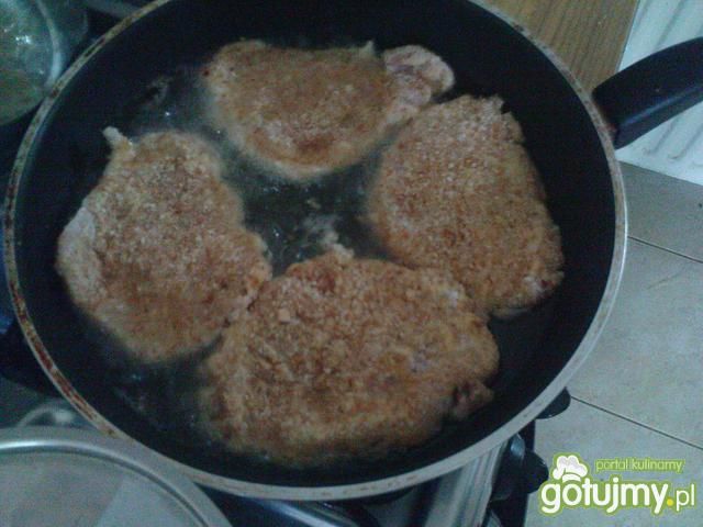 kotlet w panierce kotlet w panierce