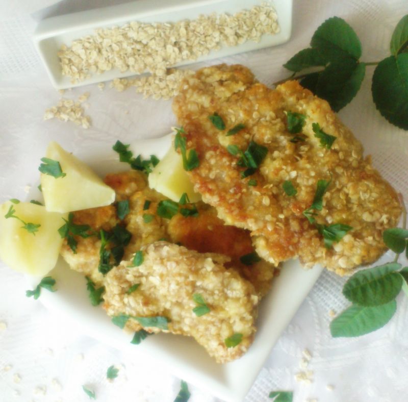 Kotlet w panierce z płatkami owsianymi Kotlet w panierce z płatkami owsianymi