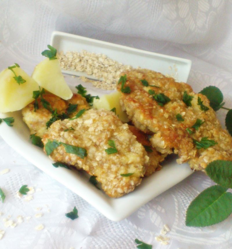 Kotlet w panierce z płatkami owsianymi Kotlet w panierce z płatkami owsianymi