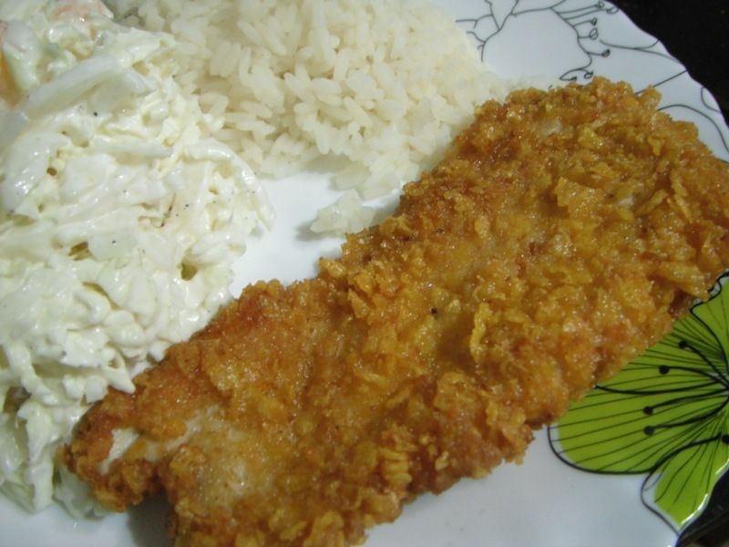 Kotlet z piersi kurczaka w chrupiącej panierce