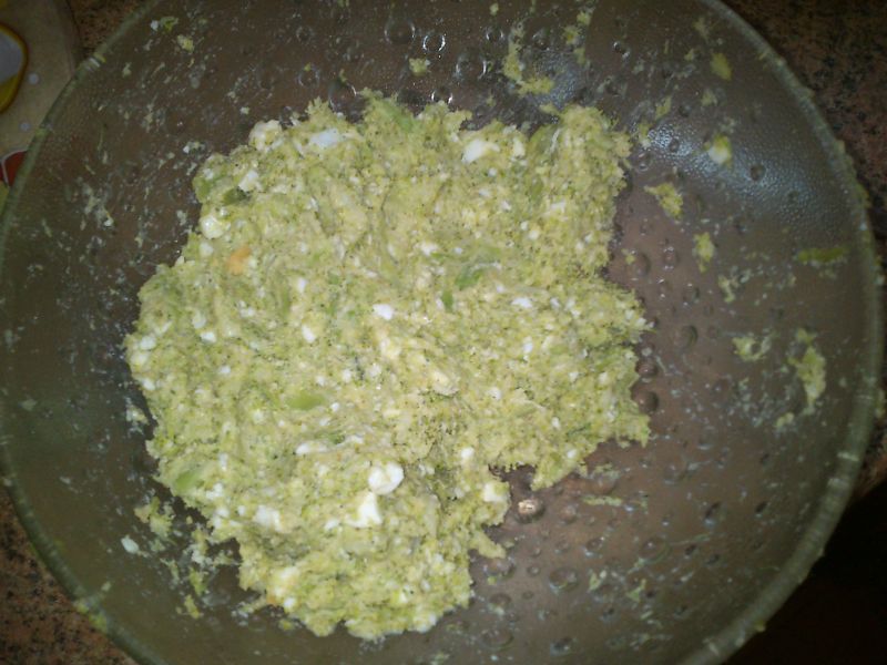 Kotlety brokułowe z jajkami