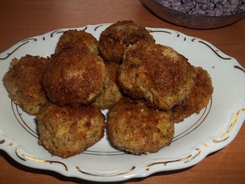 kotlety brokułowe z mięsem mielonym