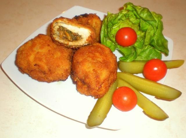 Kotlety de volaille z pieczarkami Kotlety de volaille z pieczarkami