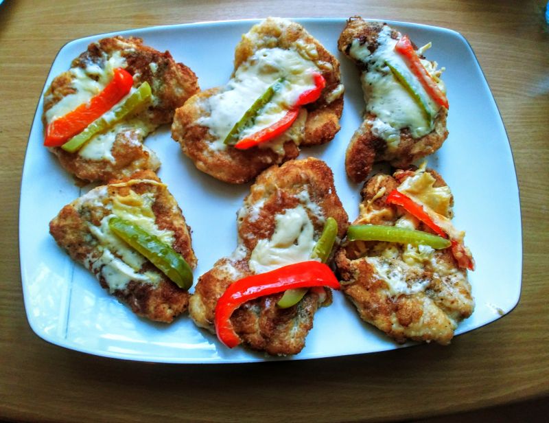 Kotlety drobiowe z warzywami i serem Kotlety drobiowe z warzywami i serem