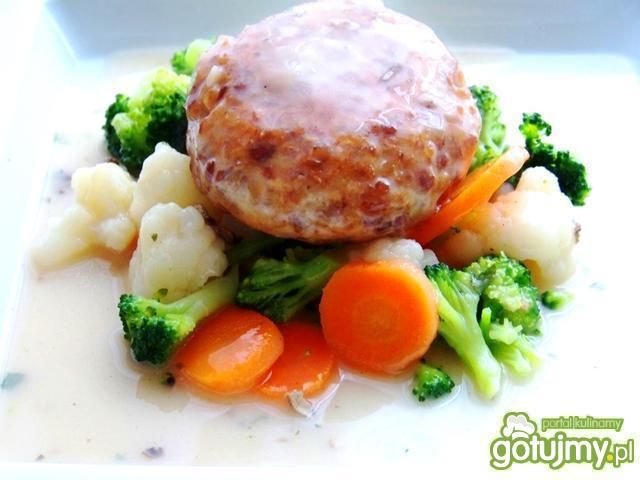 Kotlety gryczane z piersią z indyka