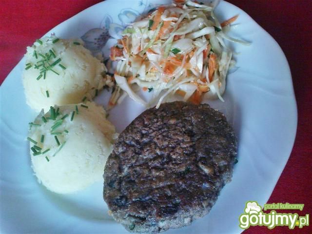 Kotlety grzybowe z pietruszką  Kotlety grzybowe z pietruszką