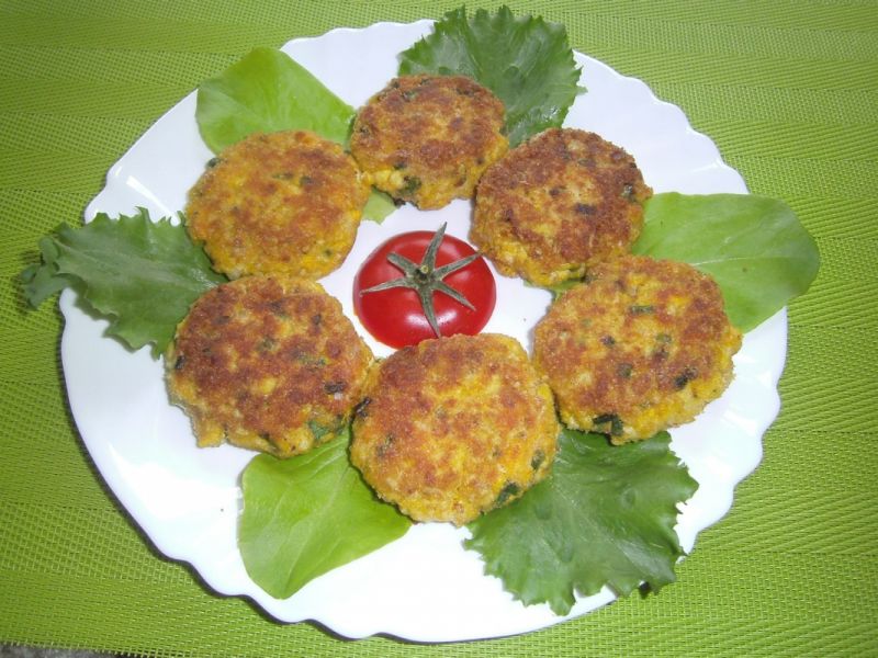 Kotlety jajeczne ze szczypiorkiem
