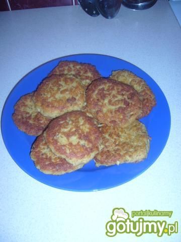 Kotlety makaronowe z kurczakiem.