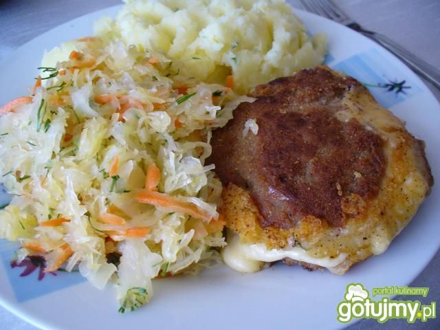 Kotlety mielone przekładane serem