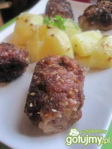 Kotlety mielone w sezamowej panierce  Kotlety mielone w sezamowej panierce