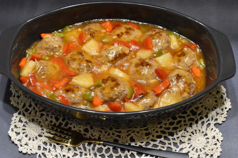 Kotlety mielone w sosie słodko kwaśnym Kotlety mielone w sosie słodko kwaśnym