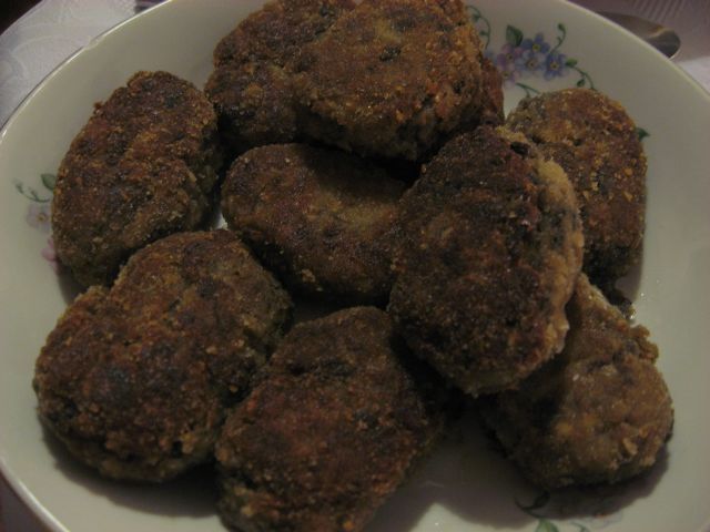 Kotlety mielone z brzoskwiniami