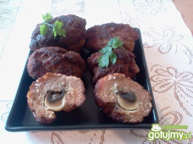 Kotlety mielone z całą pieczarką