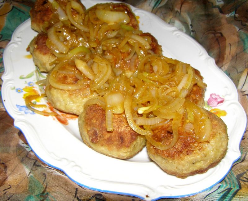 Kotlety mielone z cebulką