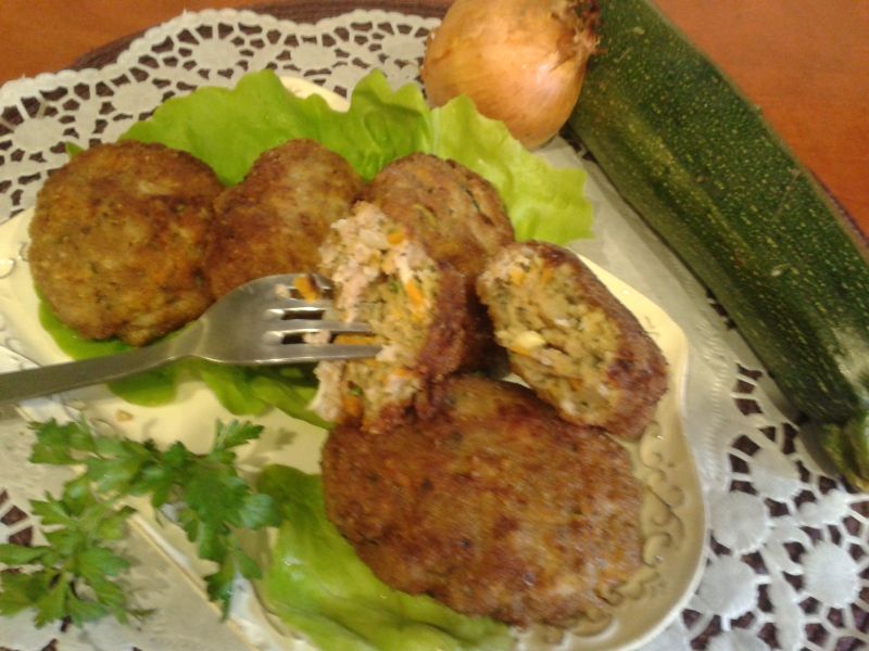 Kotlety mielone z cukinią Kotlety mielone z cukinią