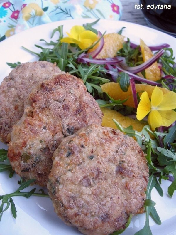 Kotlety mielone z indyka i kaszy jaglanej