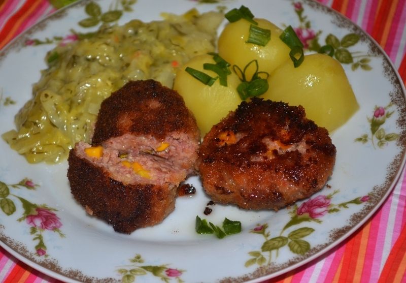 Kotlety mielone z kukurydzą 