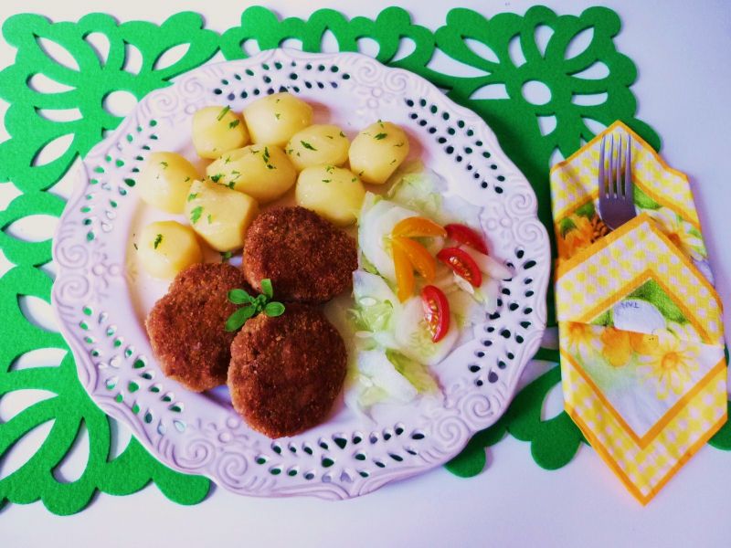 Kotlety mielone z majerankiem