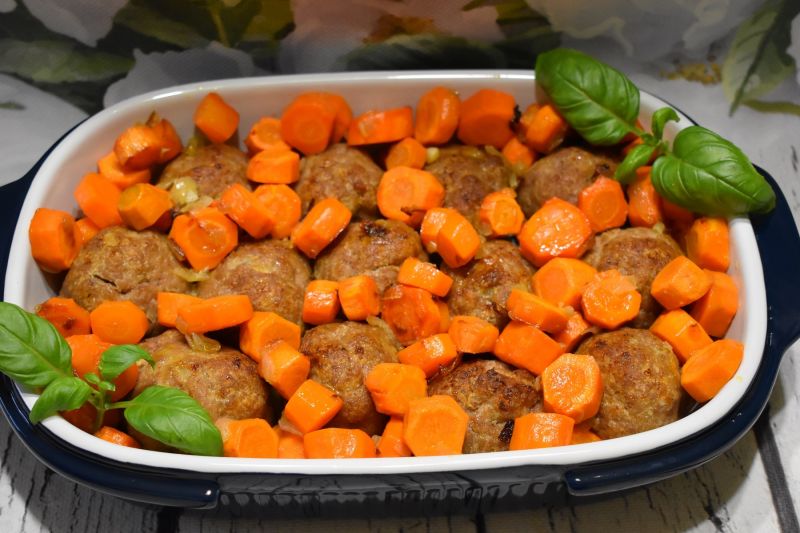 Kotlety mielone z marchewką Kotlety mielone z marchewką