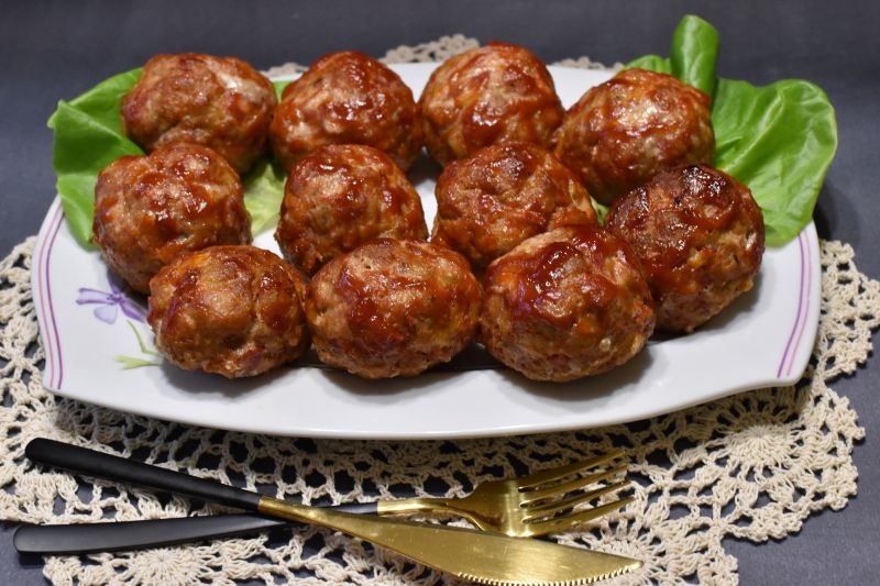 Kotlety mielone z salami Kotlety mielone z salami