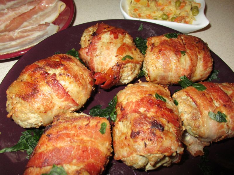 Kotlety mielone z wędzonym boczkiem Kotlety mielone z wędzonym boczkiem