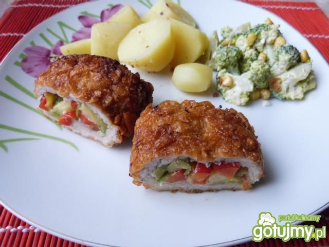 Kotlety nadziewane papryką i fasolką  Kotlety nadziewane papryką i fasolką