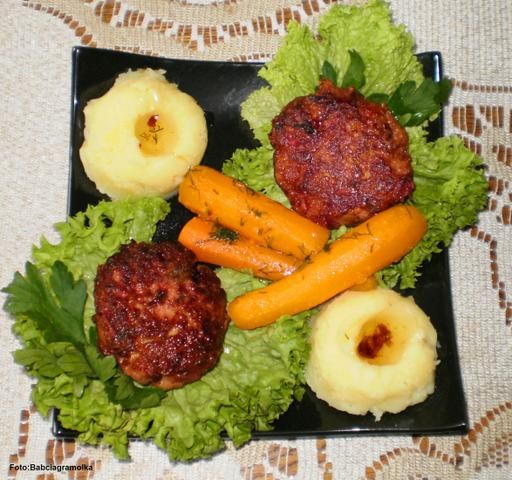 Kotlety prawie po szwedzku :