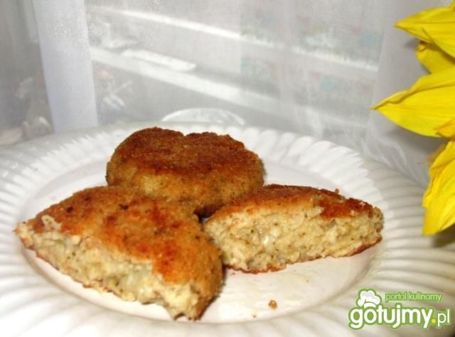 Kotlety rybne z kalafiorem i brokułem